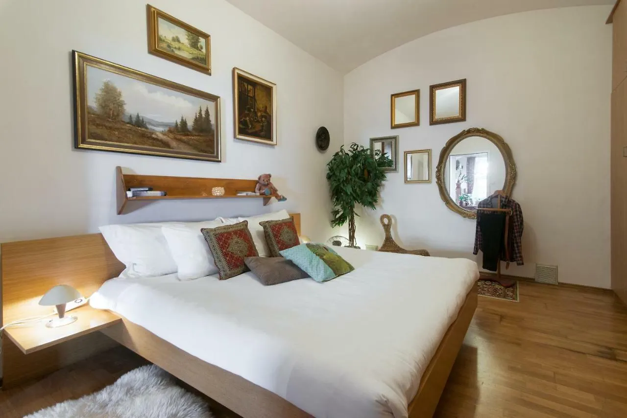 Victoria Design Stays - Apartment Rehorova Praag