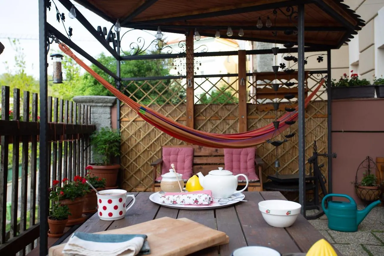 Victoria Design Stays - Apartment Rehorova Praag 0*,  Tsjechië
