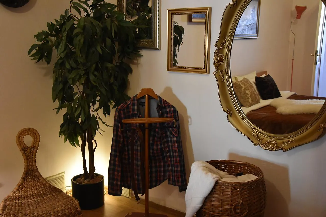 Victoria Design Stays - Apartment Rehorova Praga