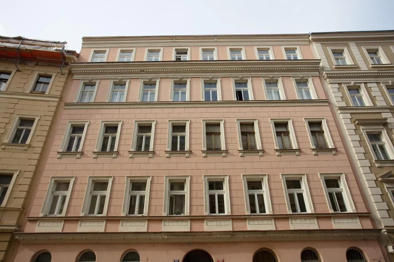 Victoria Design Stays - Apartment Rehorova Praga