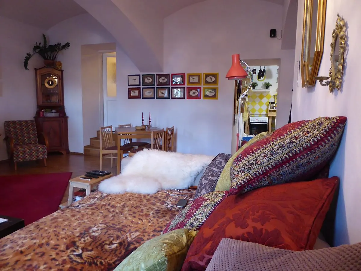 Victoria Design Stays - Apartment Rehorova Prague