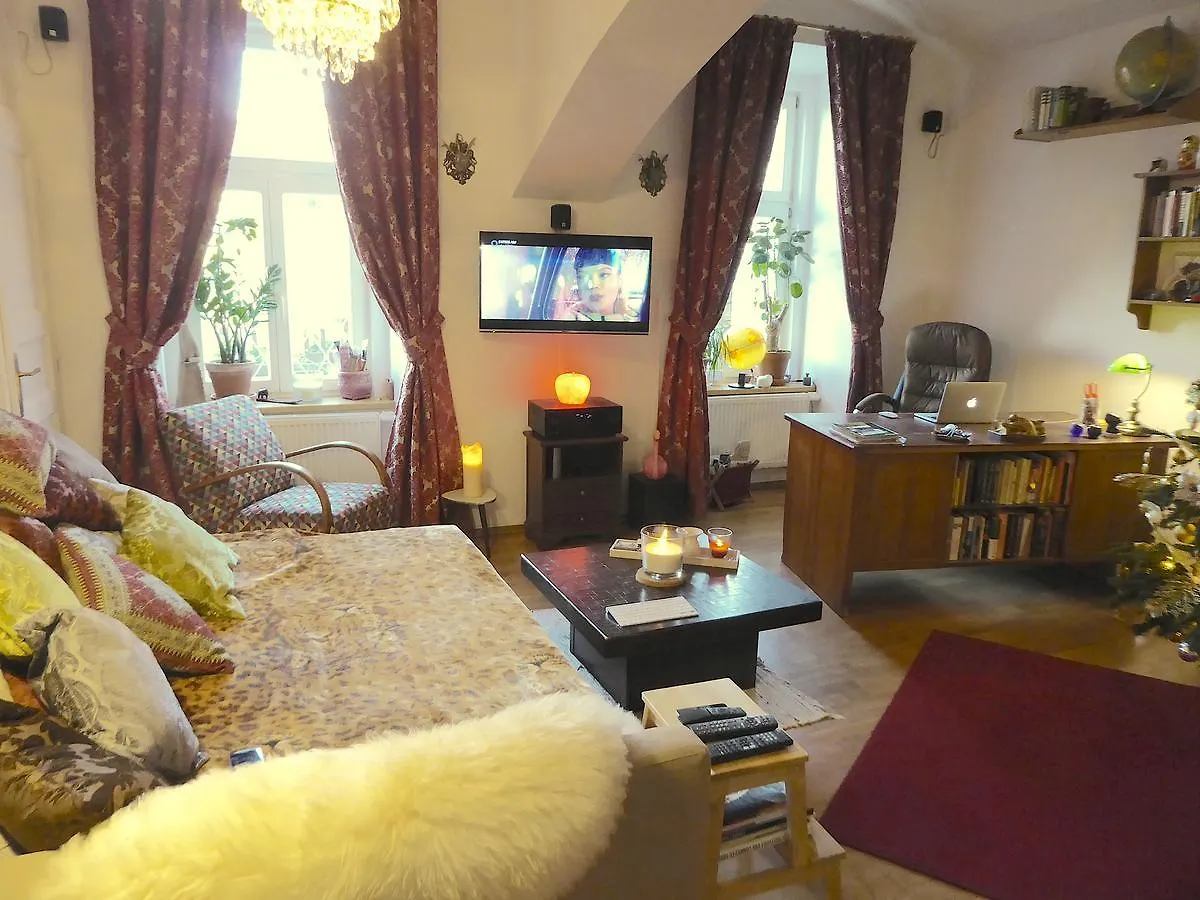 Victoria Design Stays - Apartment Rehorova Prague