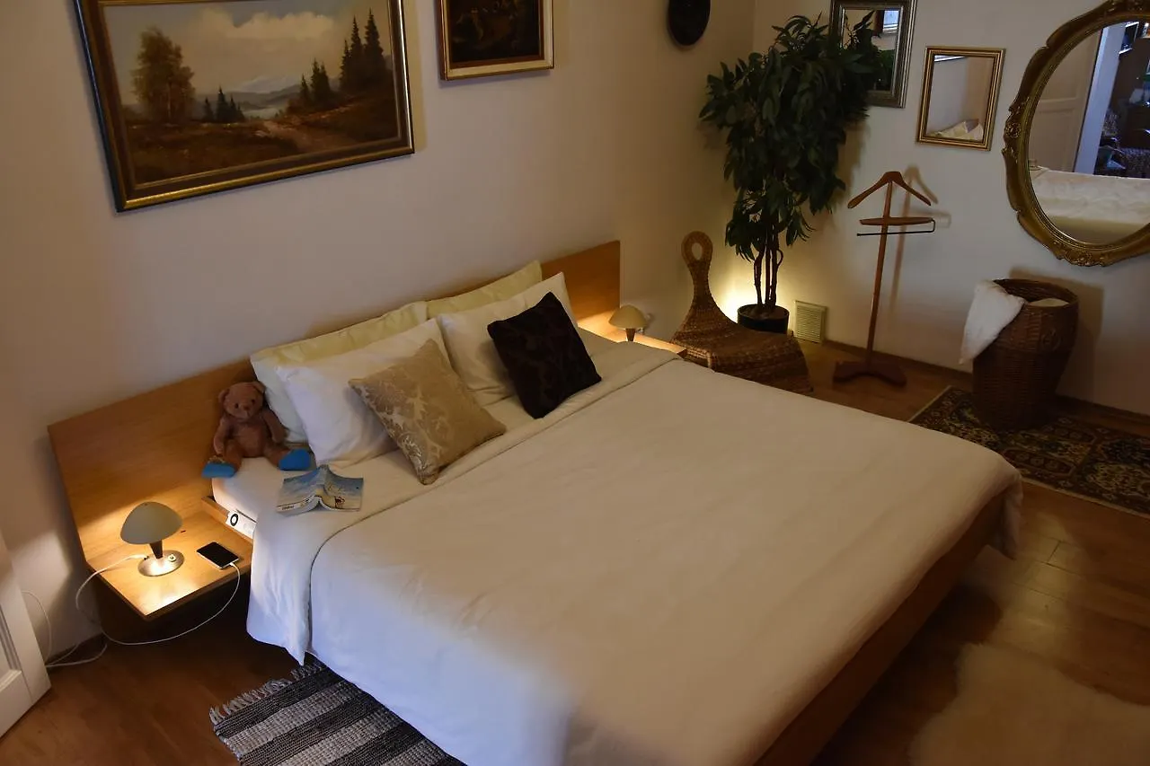 Victoria Design Stays - Apartment Rehorova Prague 0*,