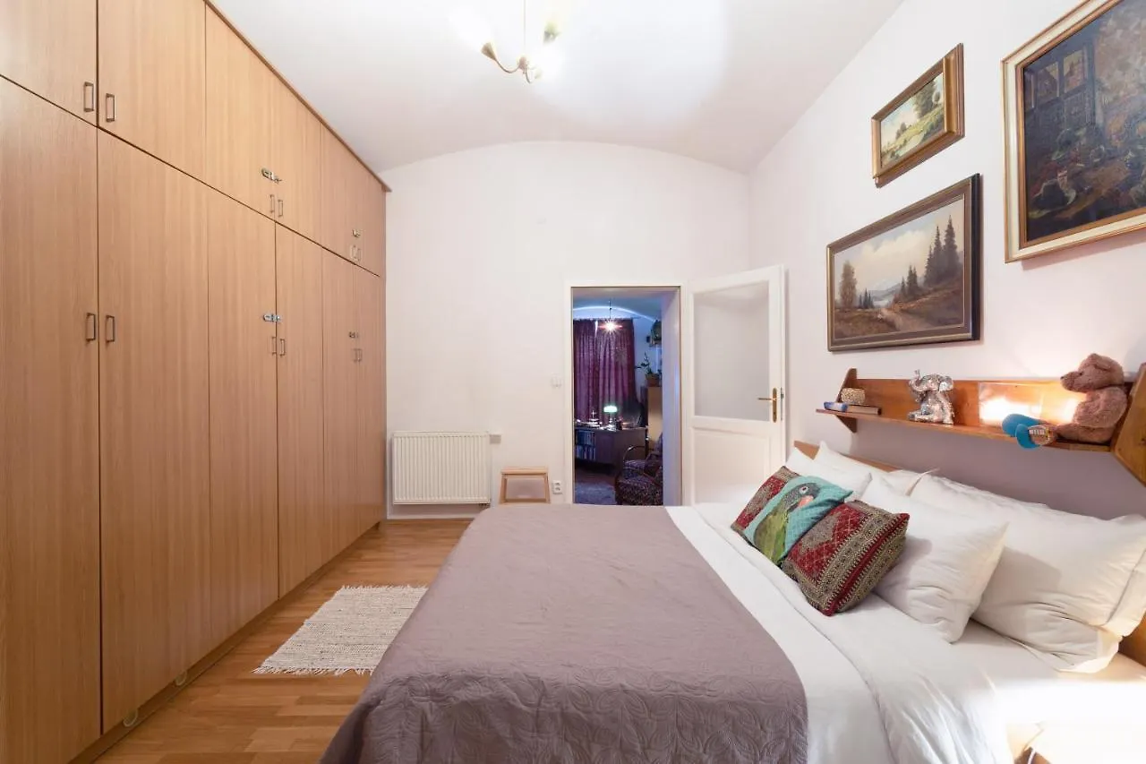 Victoria Design Stays - Apartment Rehorova Prague 0*,  Czech Republic